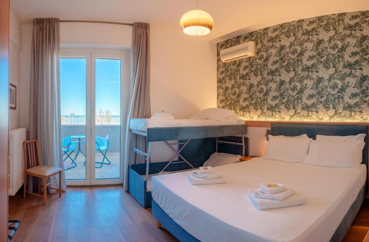 Hotel Tritone Senigallia Exterior photo